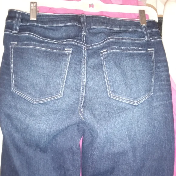 Apt 9 Straight Leg Med/Darkish  Blue Women's Jeans Length 32in - Picture 4 of 4
